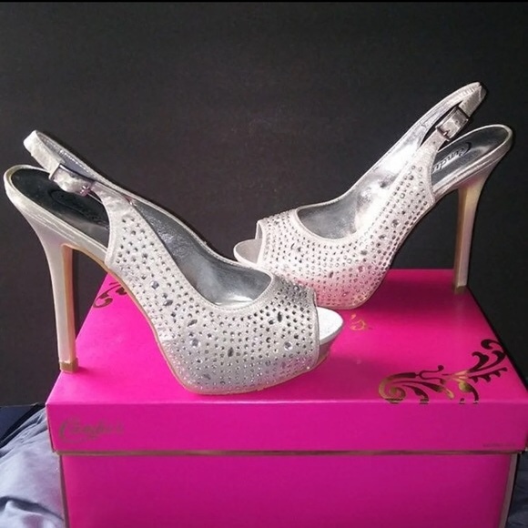 Candie's Shoes - Silver Heels with Rhinestones